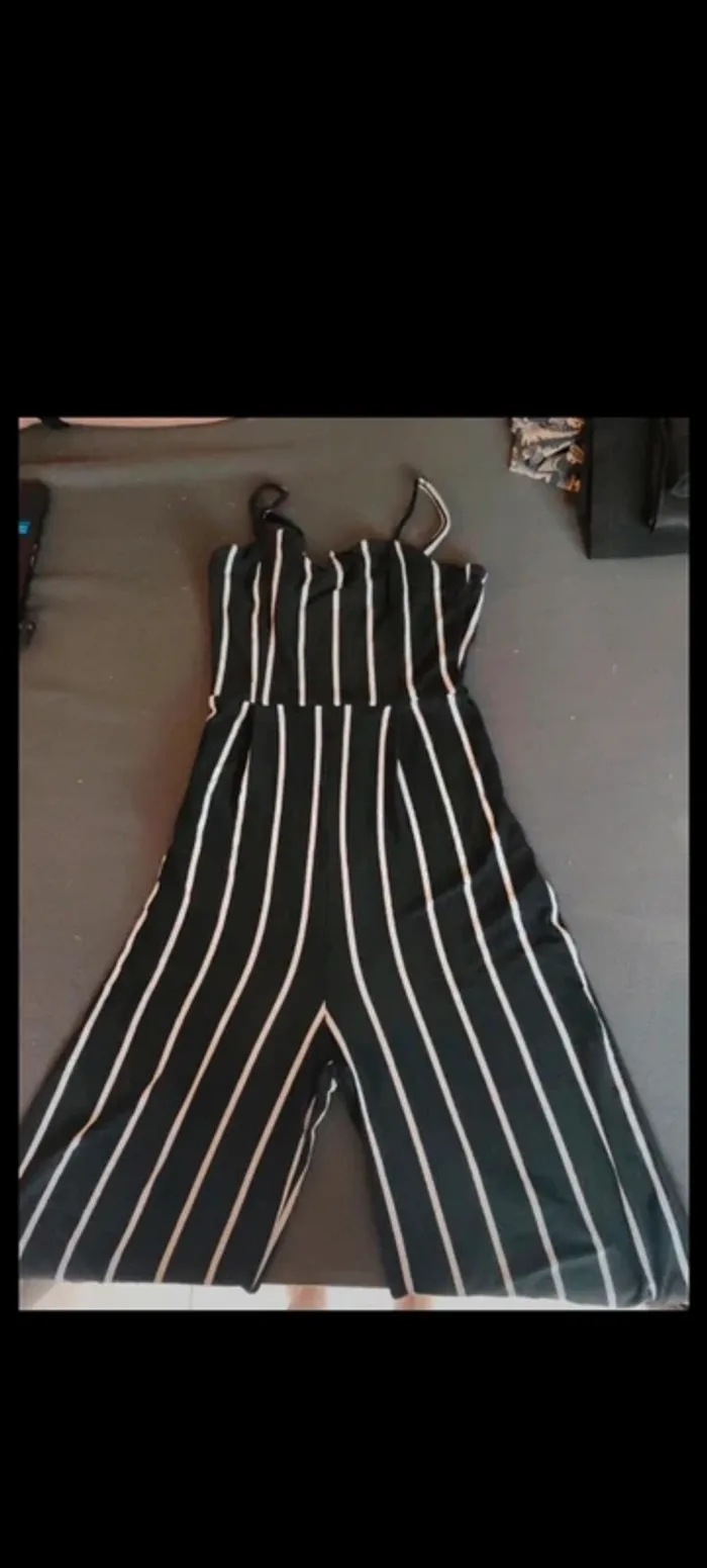 Combinaison taille 34 pantalon coupe droite