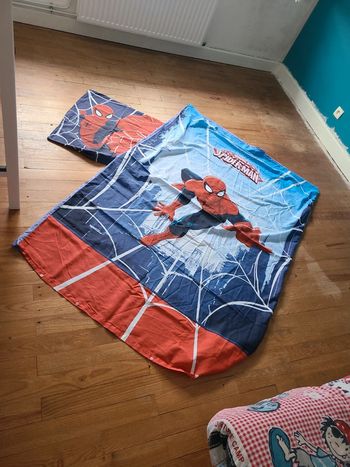 Housse de couette + taie d'oreiller Spiderman