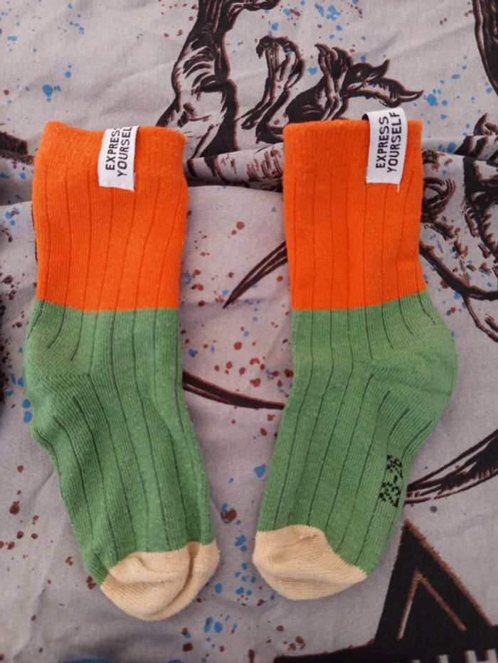 Lot 4 paires de chaussettes 23-26 - photo numéro 3