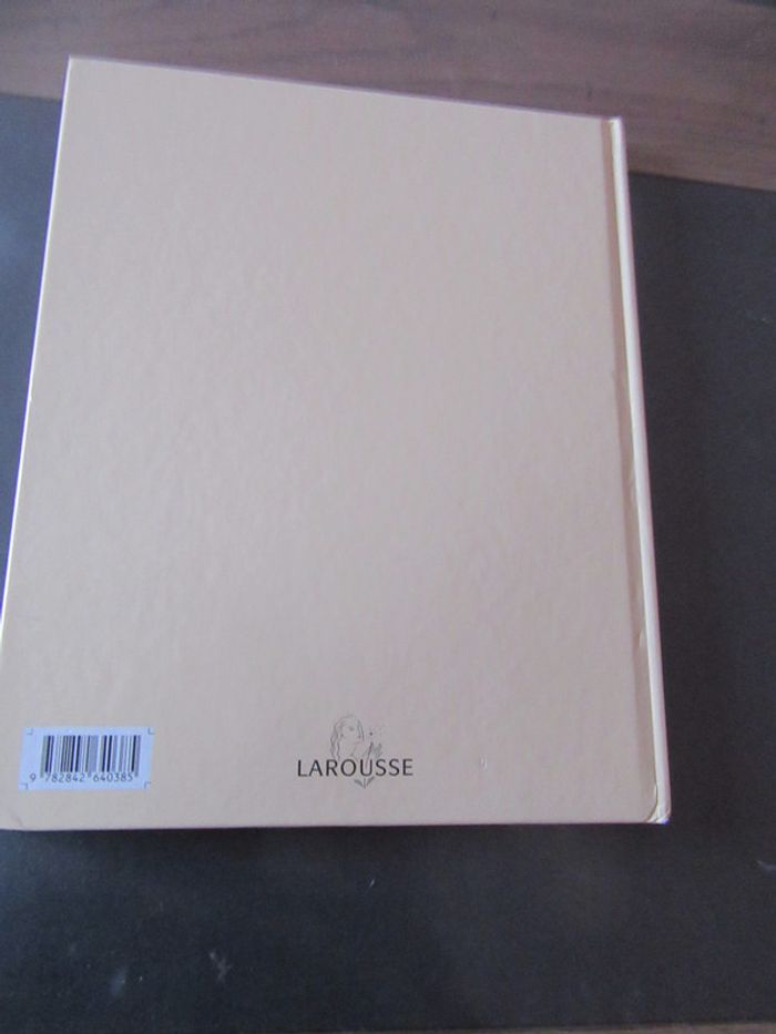 Livre "Animaux du monde Vie sauvage Larousse - photo numéro 2