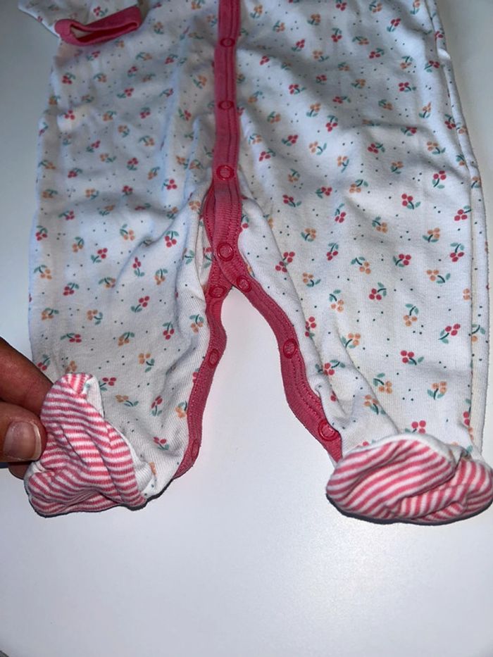 Pyjama 1 mois - photo numéro 2