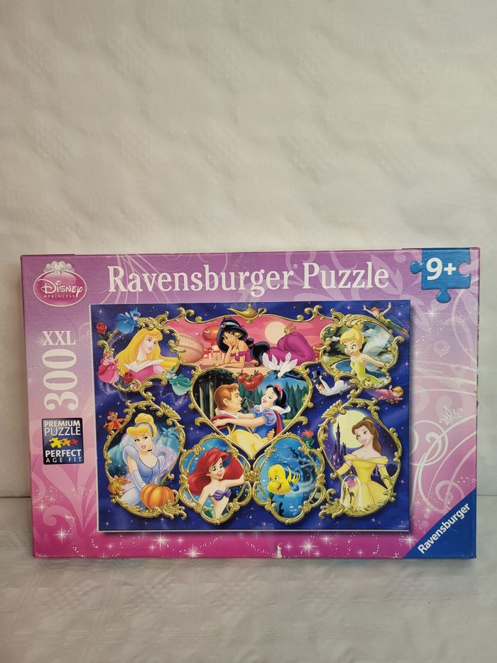 Puzzle 300 pièces galerie des princesses disney