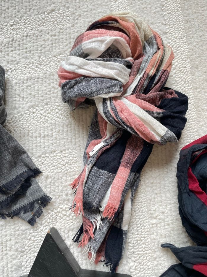 Lot d’écharpes foulard  TAO / IKKS - photo numéro 8