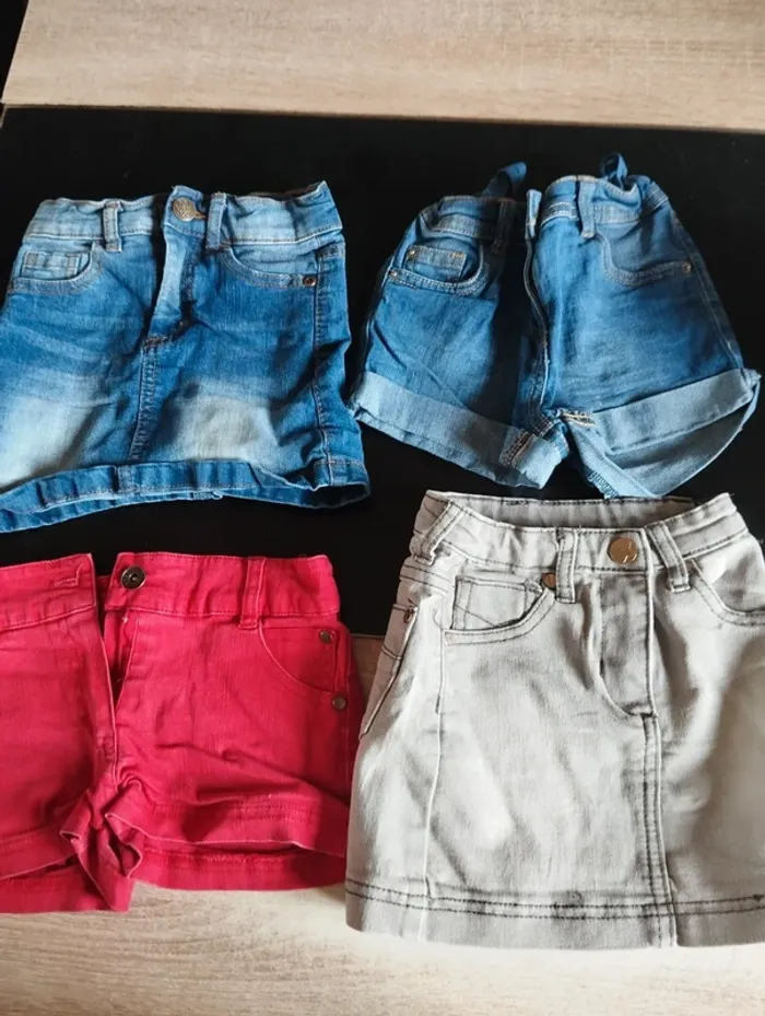 Lots Vêtements 4 ans - photo numéro 2