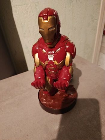 Support manette Iron Man 