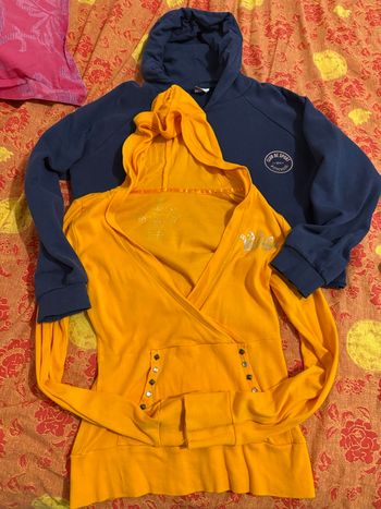 Lot 2 pulls fille T14 ans