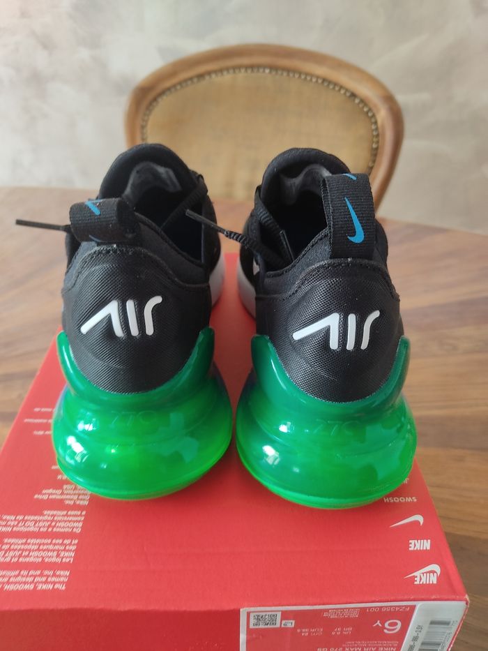 Baskets Nike air max 270 T 38.5 - photo numéro 5