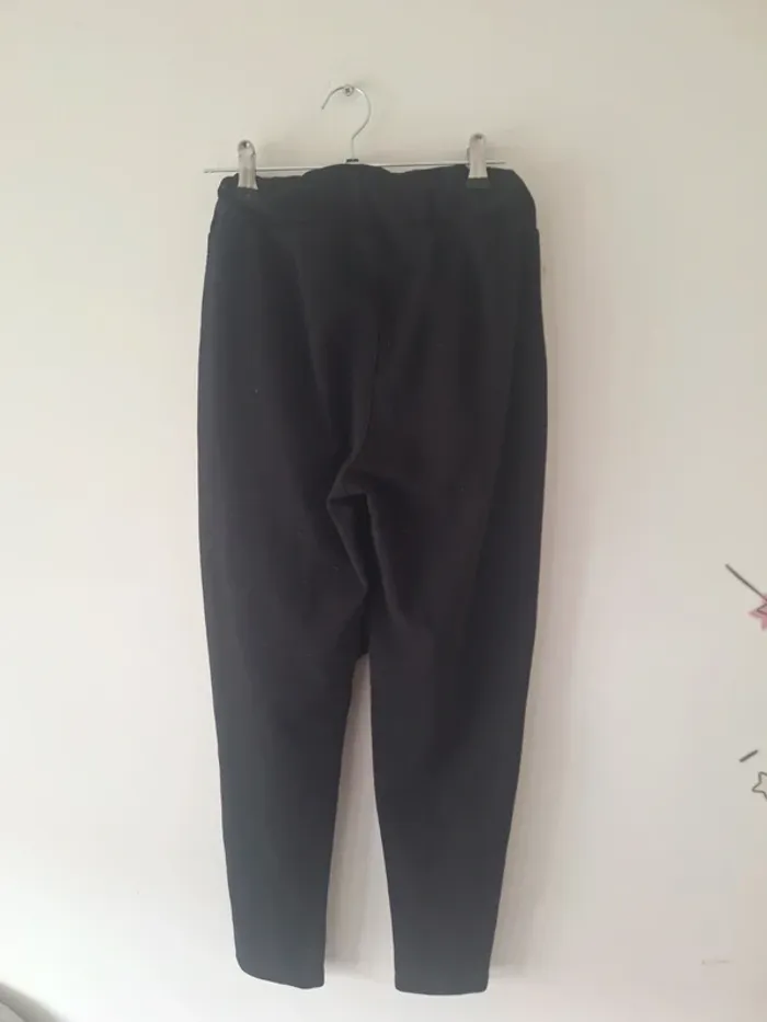 Pantalon noir - photo numéro 4