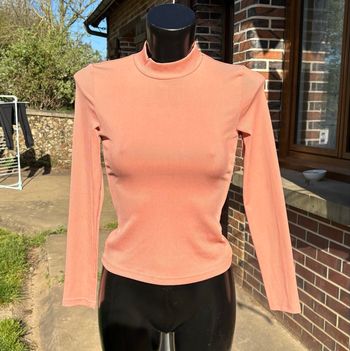 💗 T-shirt manches longues rose col montant – Taille XS (34)