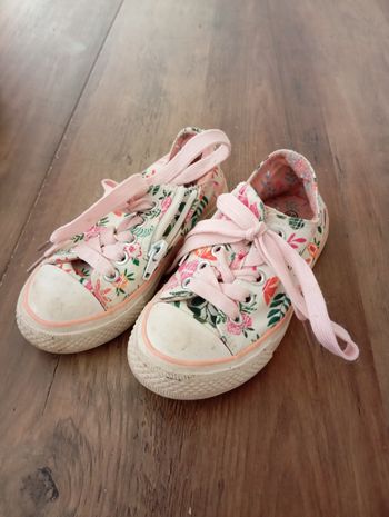 Baskets basses taille 26