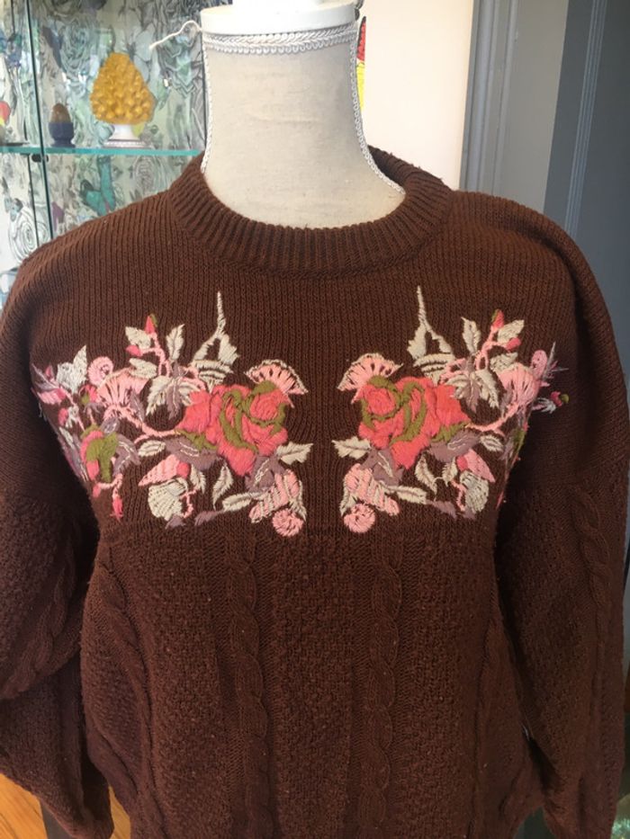 Pull à fleurs - photo numéro 2