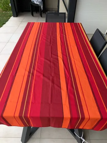 Jolie nappe colorée 140x240 cm