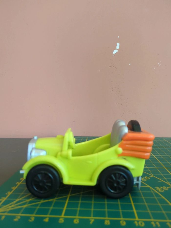 Voiture Disney Mickey - photo numéro 2