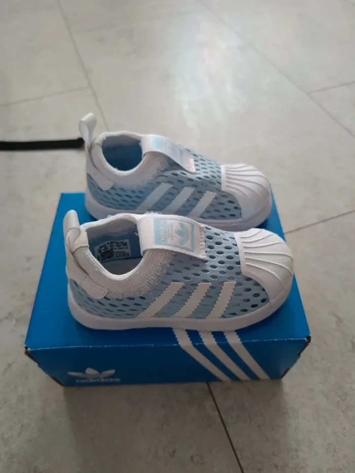 Adidas Superstar t22 - photo numéro 5