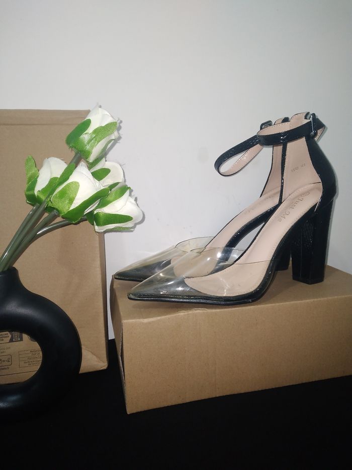Talons escarpins transparents
