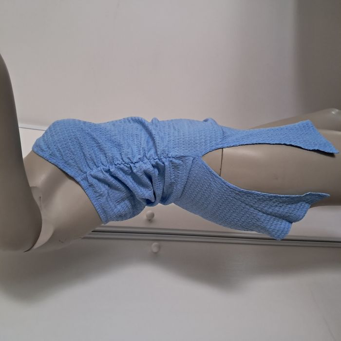 Top épaules dénudées Haut sans bretelle asymétrique bleu Taille M Neuf