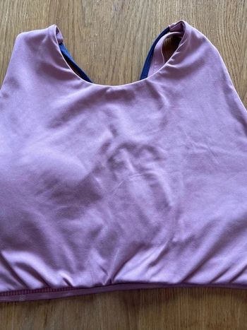 Brassière rose de sport