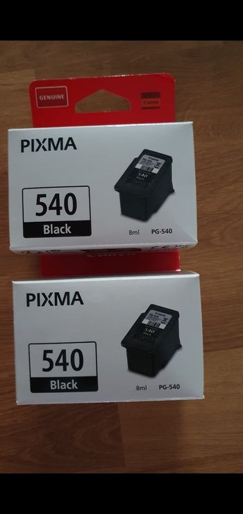 2  packs de cartouches  d'encre  540