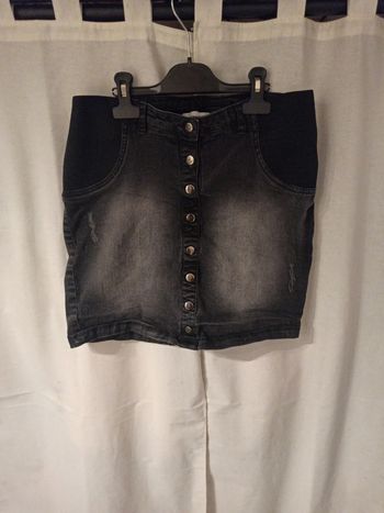 Jupe en jean de grossesse