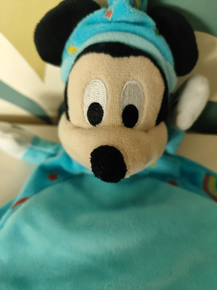 Doudou plat Mickey Disney nicotoy simba toys Kiabi - photo numéro 3