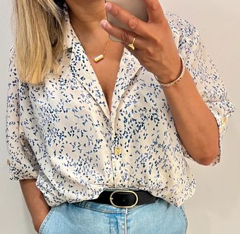 🌿 Chemise imprimé bleu sur fond écru Taille