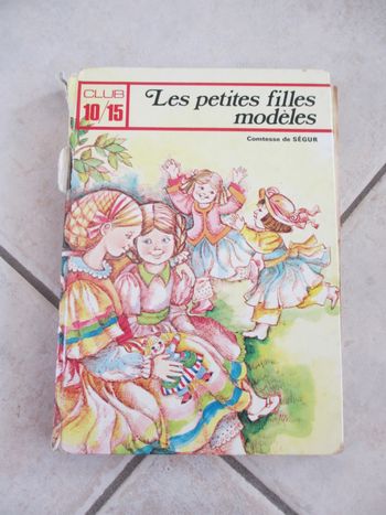 Livre enfant Les petites filles modèles – Comtesse de Ségur