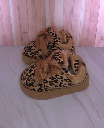 Baskets polaires filles léopard tendances - Taille 21 - NEUVES 🌟