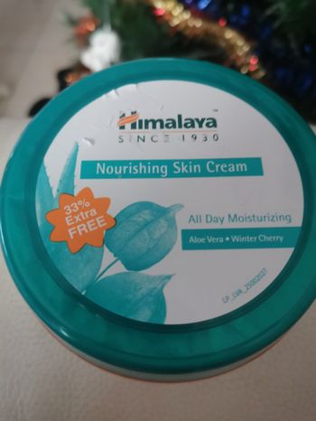 Crème Nourrissante visage Himalaya a l aloe Vera et cerise d hiver