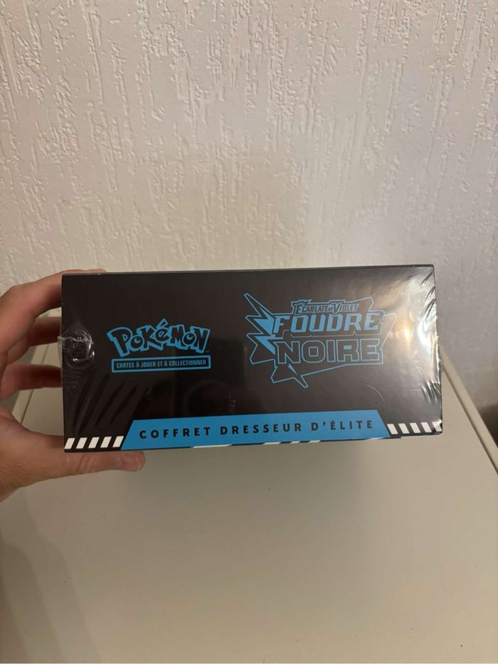 Pokémon etb ev10.5 foudre noire - photo numéro 5