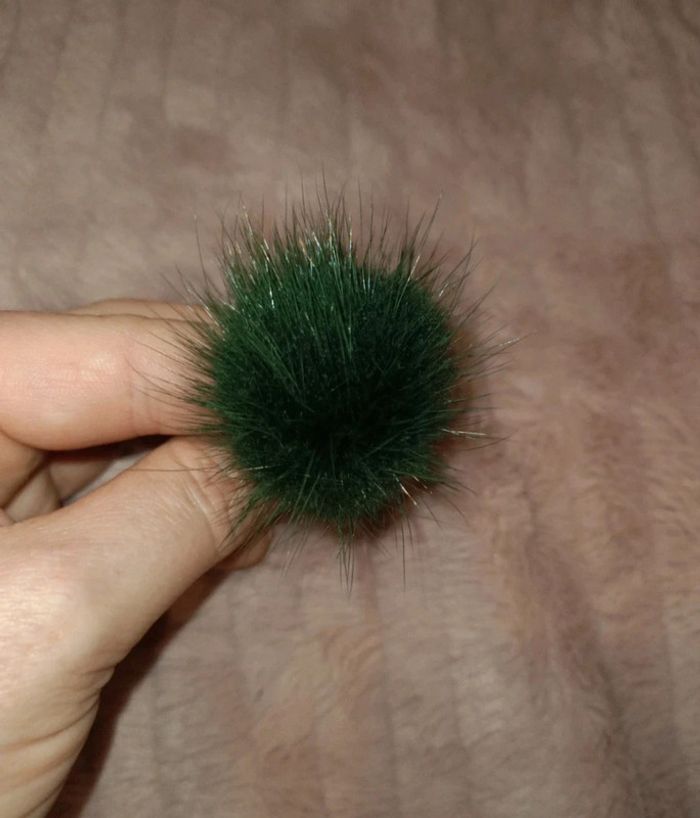 Bague ajustable avec Pompon