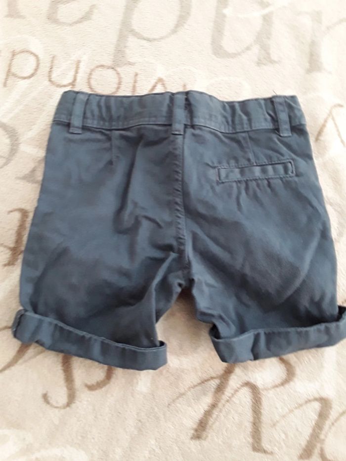 Short 12 mois - photo numéro 3