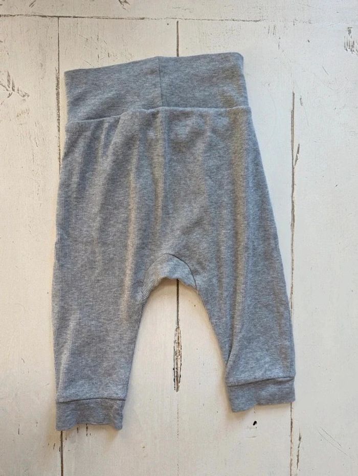 Ensemble H&M 🦉 6-9 mois - photo numéro 6