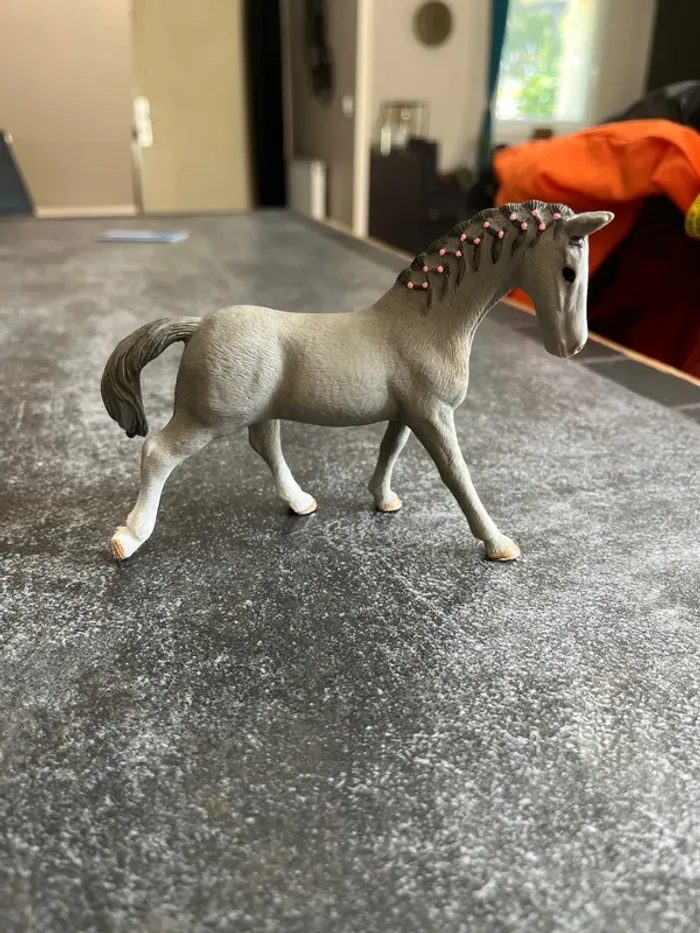 Cheval jument Trakehnen schleich