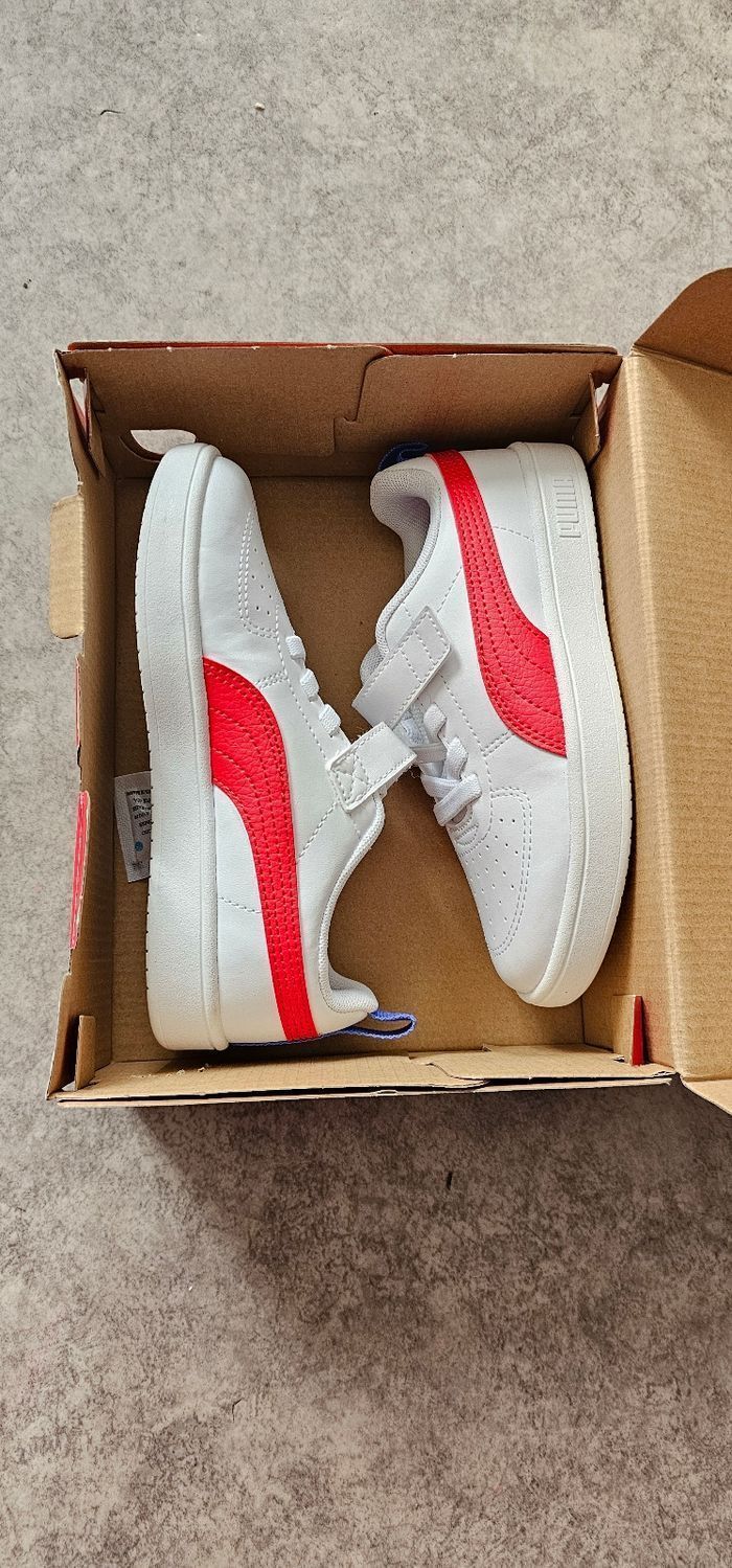 Baskets Puma enfant taille 32 – neuves – blanc/rouge - photo numéro 2