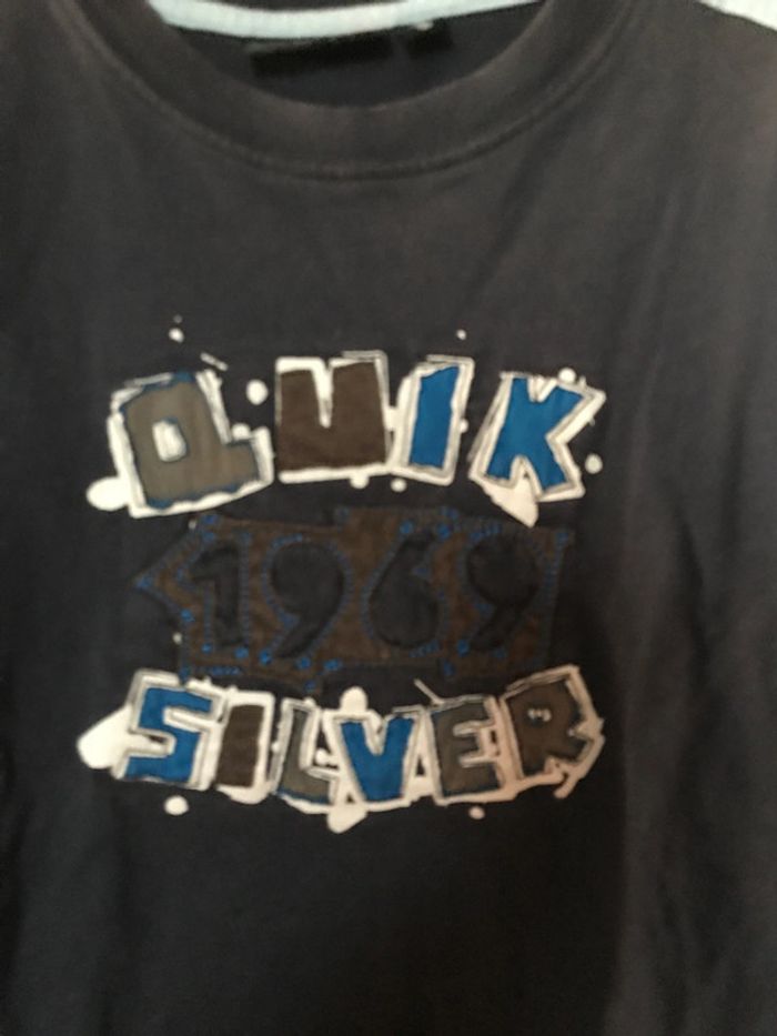 Quiksilver t shirt manche longue taille 8 ans - photo numéro 2