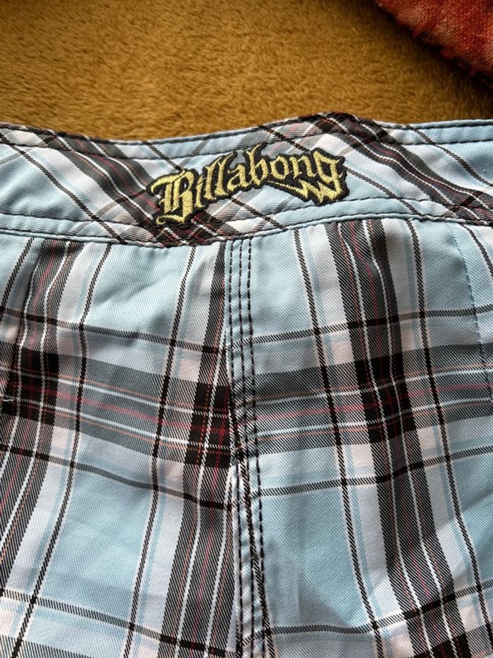 Billabong short de plage bernuda taille 33