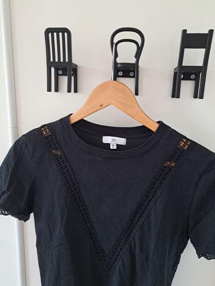 Haut dentelles noir - photo numéro 2