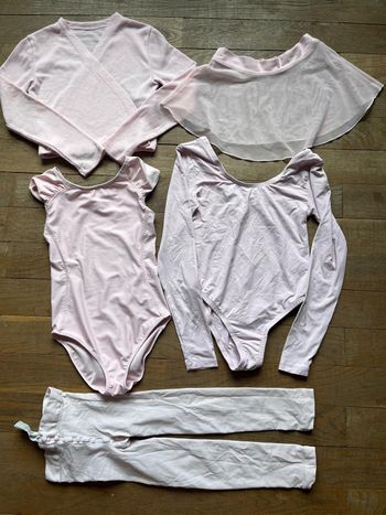 Tenue de danse Decathlon et Energetics 8 ans