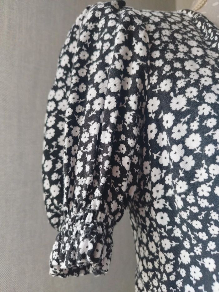 Blouse cache-cœur à fleurs xs NEUVE - photo numéro 5