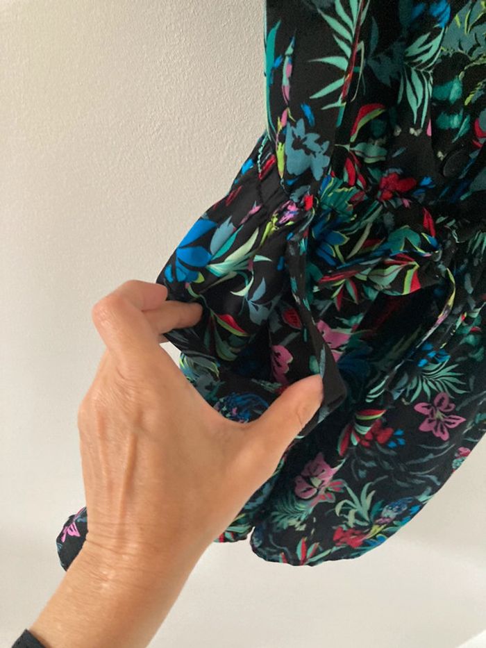 Combi short noir et fleuris taille 38 - photo numéro 9
