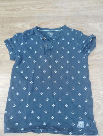 T-shirt enfant bleu marine Kiabi – encres blanches