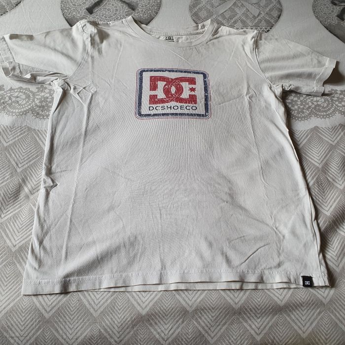 Tee shirt deluxe de taille 14ans