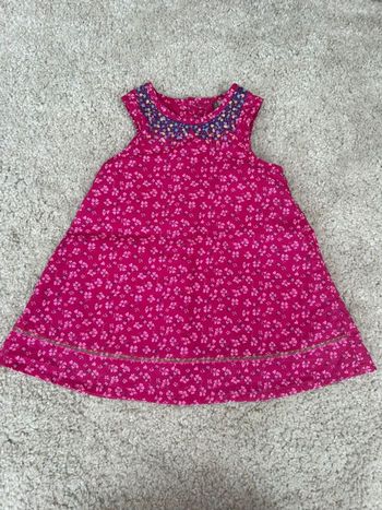 Très belle robe à bretelles rose à fleurs - 9 mois - orchestra