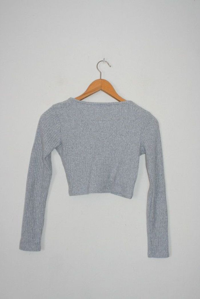 Haut court Bershka taille petit S - photo numéro 4