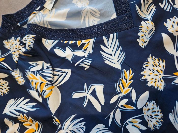Blouse taille S 🌸 - photo numéro 2