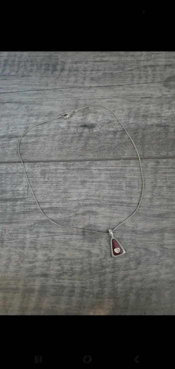 Collier + pendentif rouge et coeur