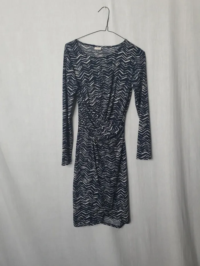 Robe bleu à motifs