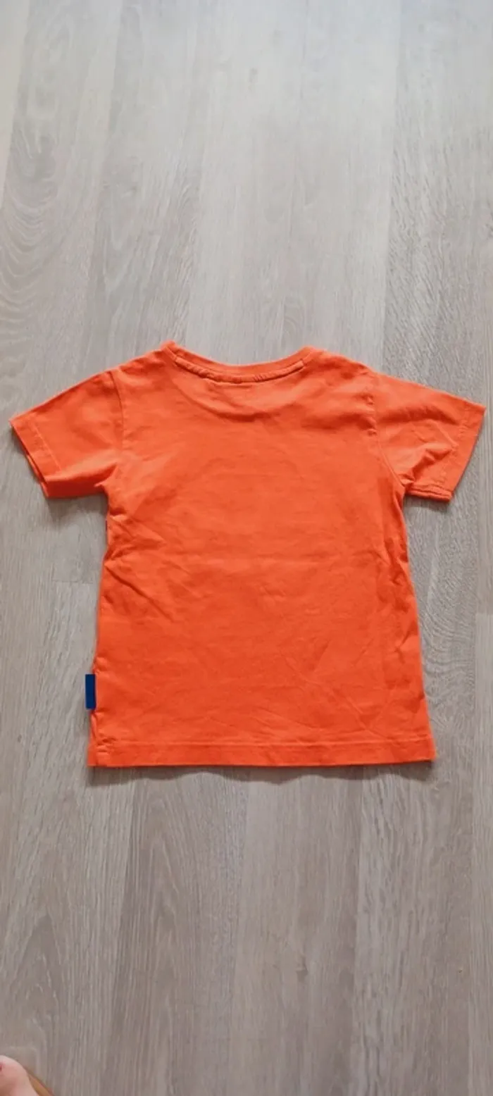 Tee-shirt orange garçon, motif léopard avec casque, taille 2 ans - photo numéro 5
