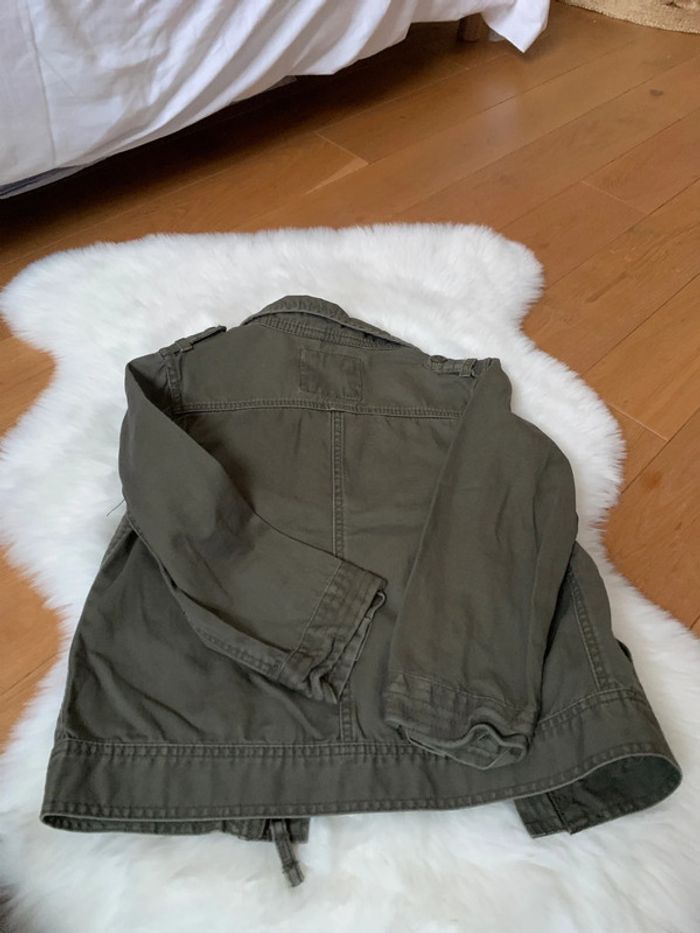 Jolie veste militaire kaki taille 5/6ans - photo numéro 6