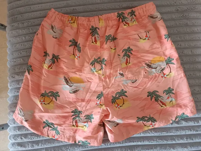 T-shirt et short taille L - photo numéro 11